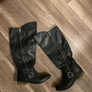 Wide calf knee high Carlos Santana boots size 9